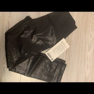 BRAND NEW LULULEMON WUNDER UNDER CROP
